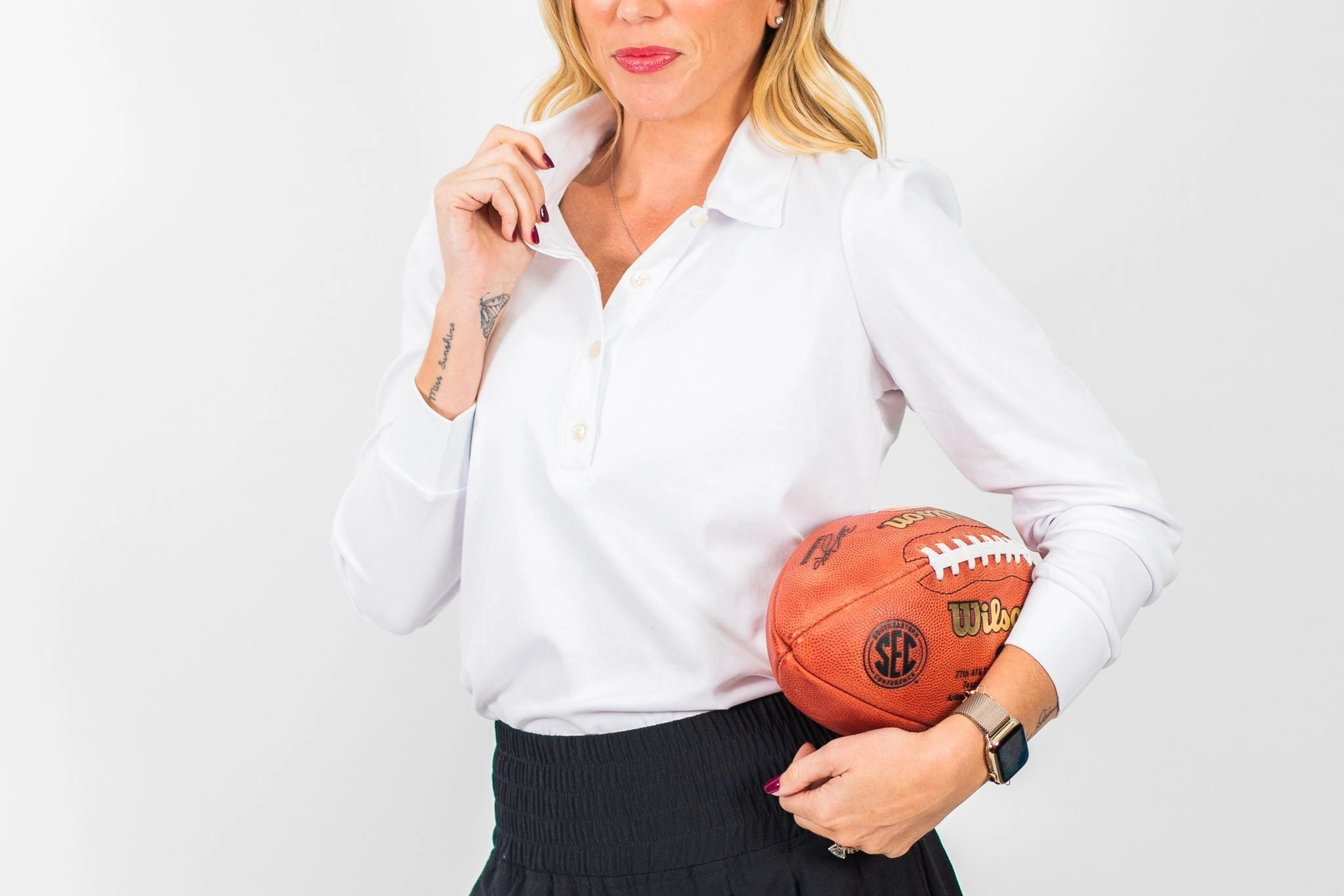 Amanda's Solid Long Sleeve: Effortless Chic. Your New Go-To Top.
