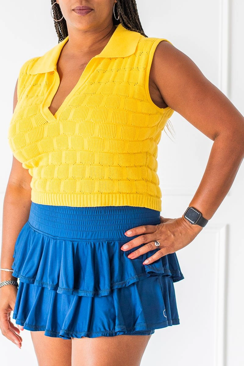 Anna's Cozy Knit: Your New Favorite Sweater for Chilly Days.